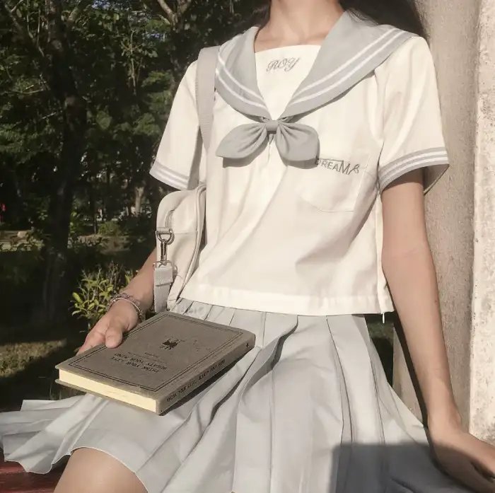 邻家怪男孩